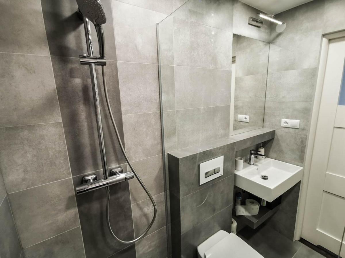 Sky Apartments - Lagiewniki Krakow Ngoại thất bức ảnh